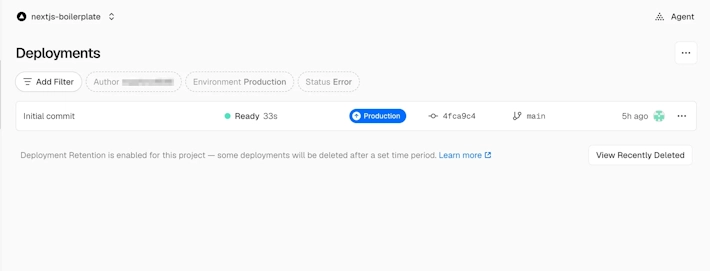 プロジェクトのDeployments画面。Initial commitのデプロイがReady、Production、mainブランチとして表示されている